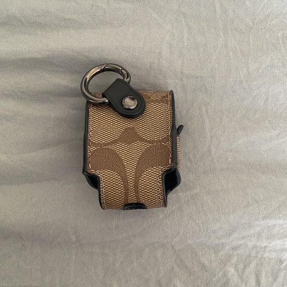 AirPod case - Picture 3 of 3